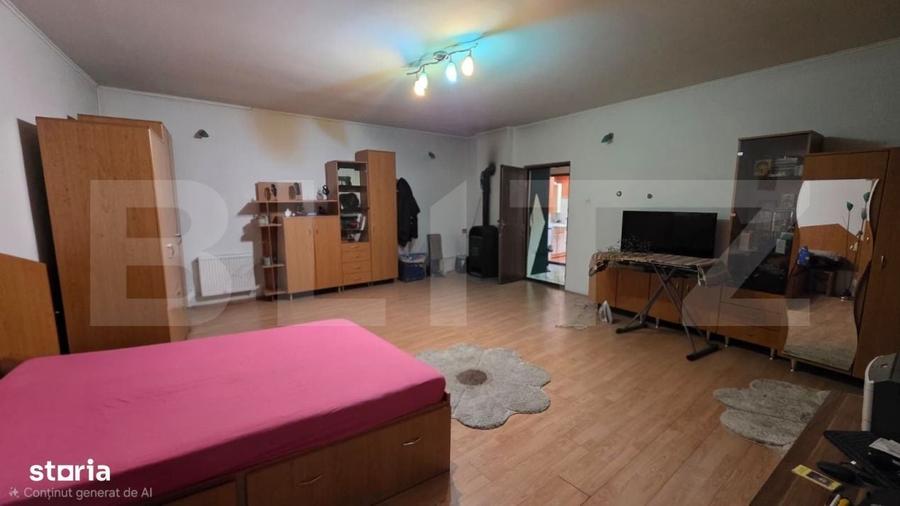 Casă cu 4 camere cu Teren 300 Mp în Central
