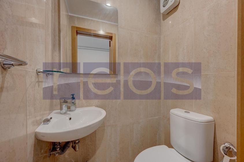 Apartament cu 4 camere decomandat în Primăverii