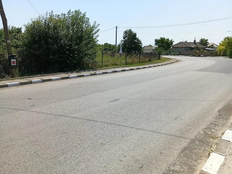 Casă cu Teren 1000 Mp în Iazurile