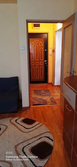 Garsonieră decomandată în Central