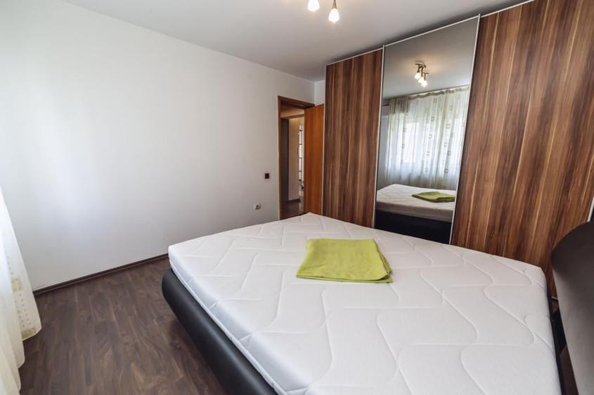 Apartament cu 3 camere decomandat, mobilat în Brâncoveanu