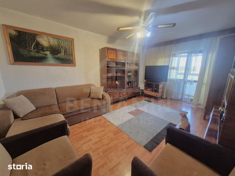 Apartament cu 3 camere semidecomandat în Lăpuș Argeș