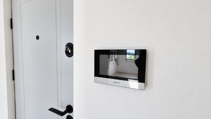 Apartament cu 2 camere decomandat în 1 Mai