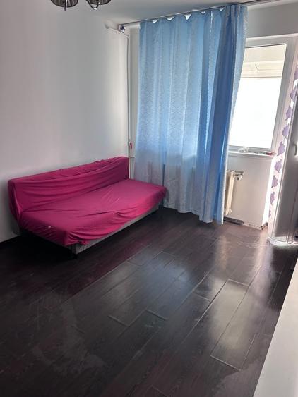 Apartament cu 2 camere semidecomandat în Gorjului