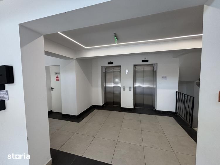 Apartament cu 3 camere decomandat în Colentina