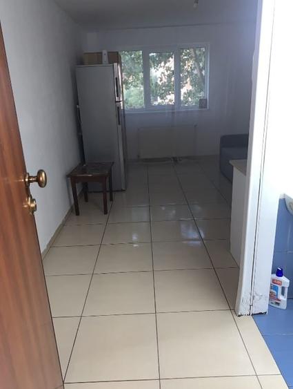 Garsonieră decomandată în Vitan Mall