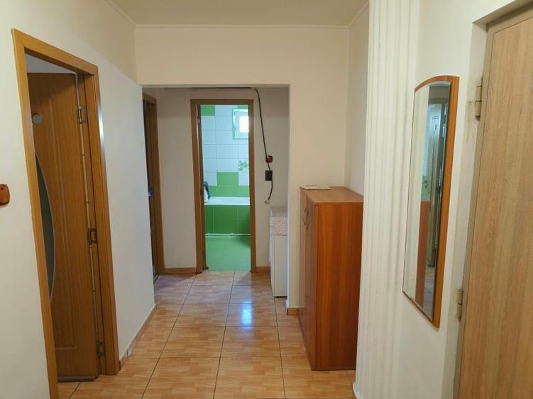 Apartament cu 2 camere decomandat, mobilat în Tomis III