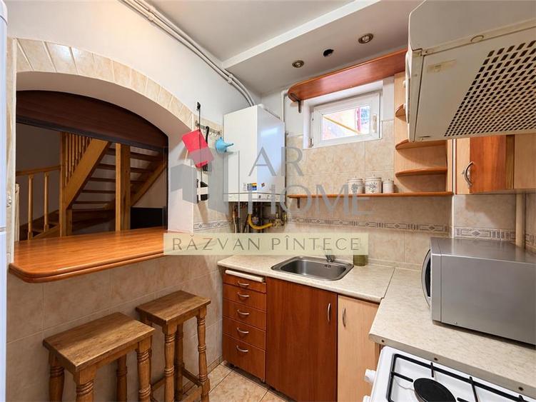 Duplex cu 5 camere cu Canalizare în Republicii