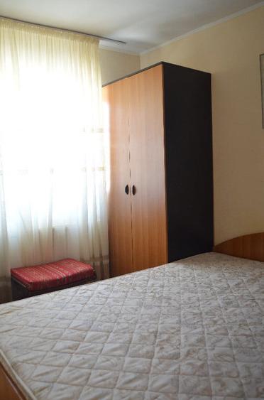 Apartament cu 2 camere decomandat în Telecabinei