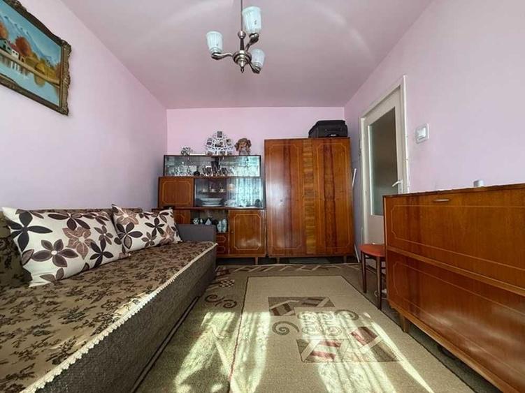 Apartament cu 2 camere decomandat în Carpați 1