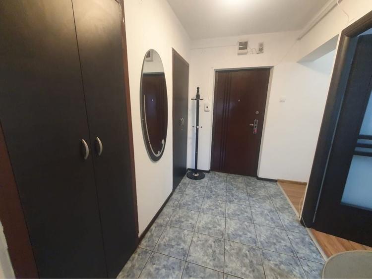 Apartament cu 2 camere decomandat în Piața Unirii