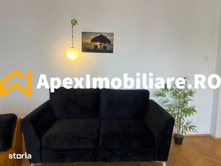 Apartament cu 3 camere semidecomandat în Eminescu