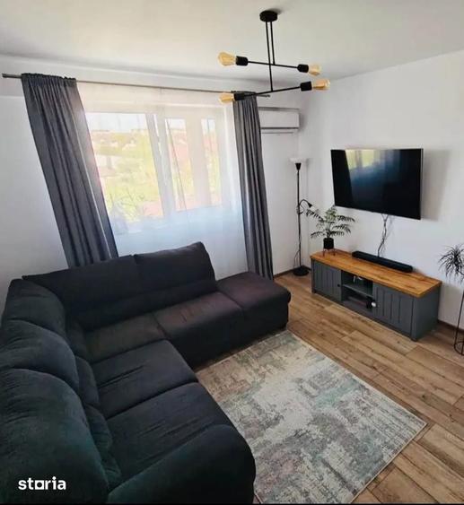Apartament cu 2 camere decomandat în Podu Roș