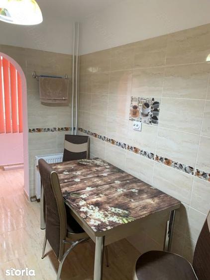 Apartament cu 2 camere decomandat în Republicii
