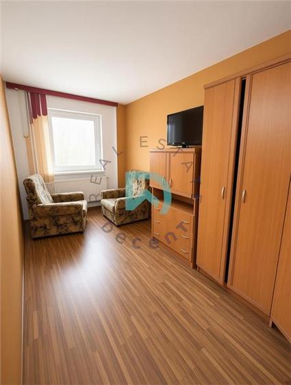 Apartament cu 3 camere decomandat în Astra