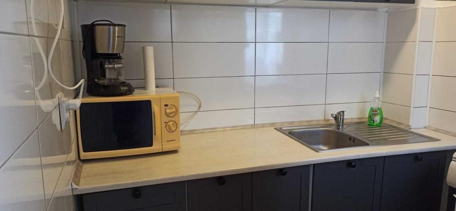Garsonieră decomandată în 13 Decembrie