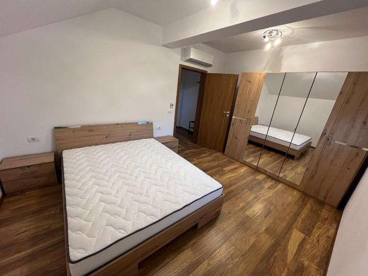 Apartament cu 3 camere decomandat, mobilat în Dumbrăvița
