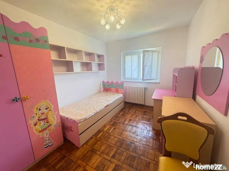 Apartament cu 3 camere decomandat în Tomis III