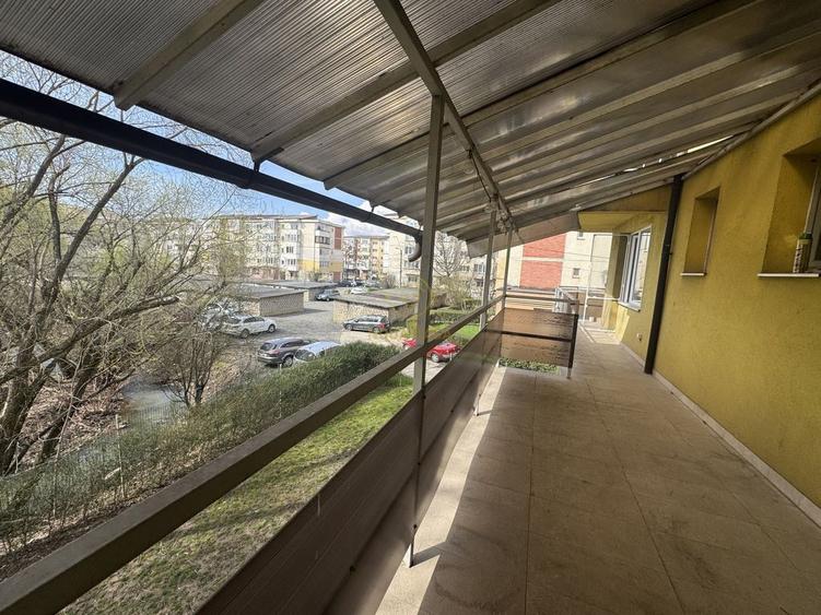Apartament cu 2 camere decomandat în Central
