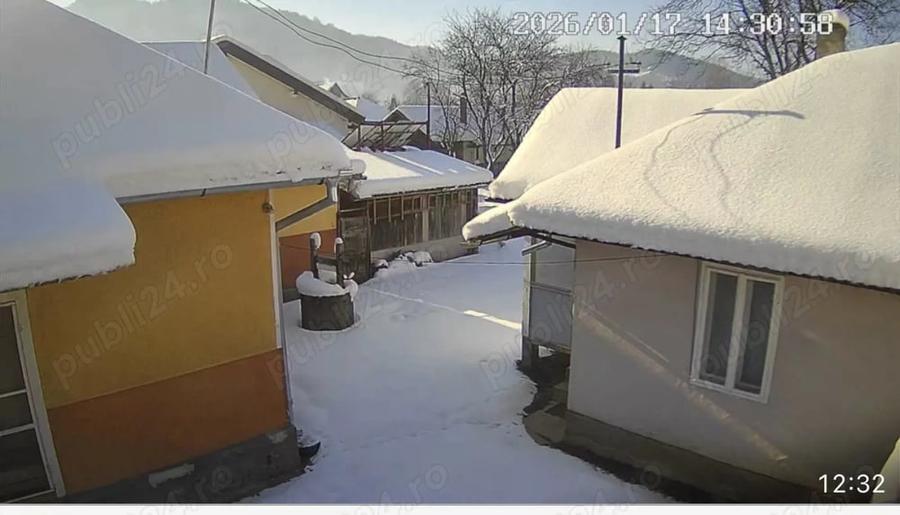 Casă cu 4 camere cu Teren 2100 Mp în Central