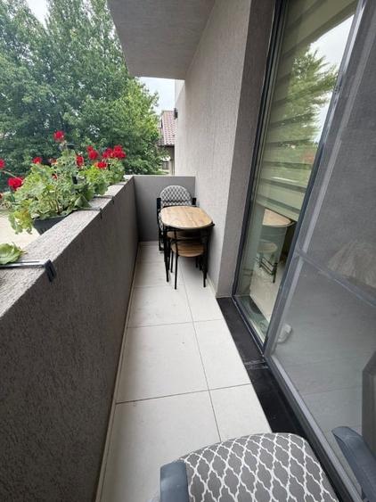 Apartament cu 3 camere decomandat, mobilat în Valea Adâncă