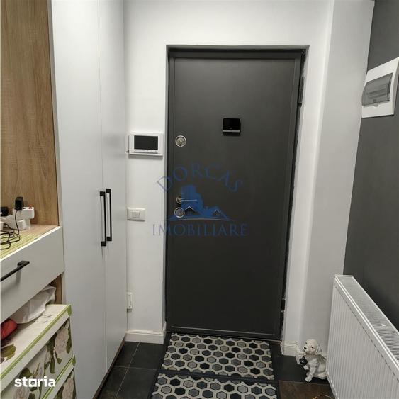 Apartament cu 3 camere decomandat în 1 Mai