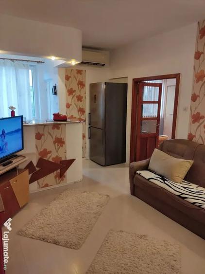 Apartament cu 2 camere semidecomandat în Mărăști