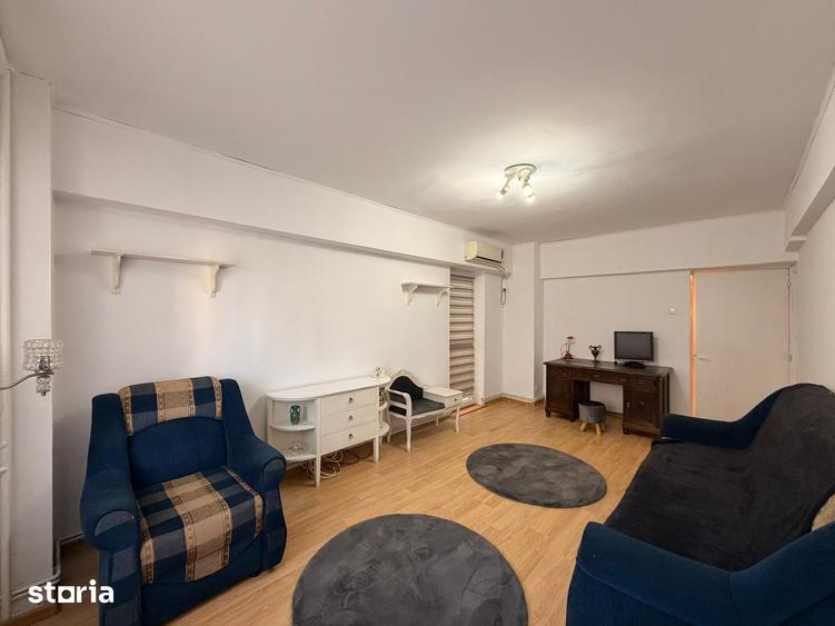 Apartament cu 2 camere decomandat în Calea București
