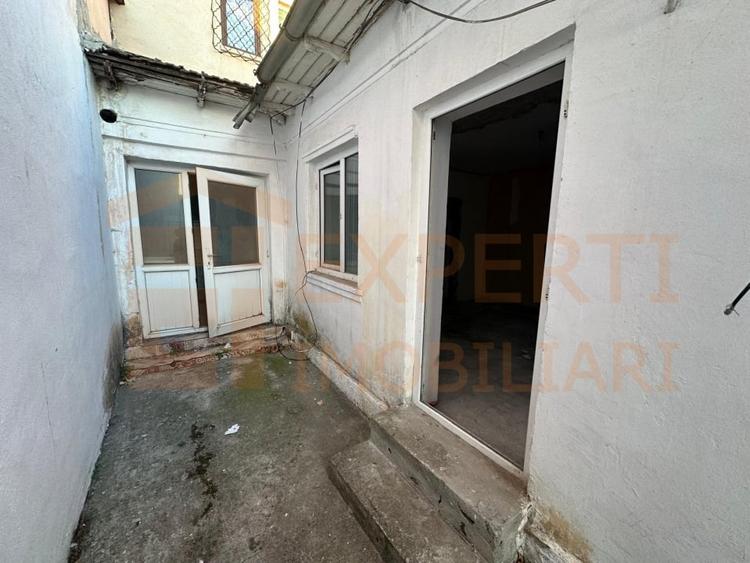 Casă individuală cu 4 camere cu Canalizare în Tomis II