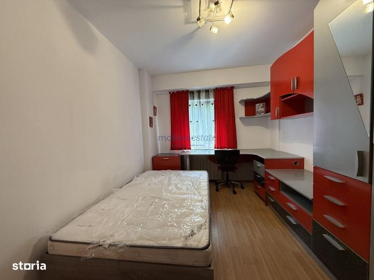 Apartament cu 4 camere în Central