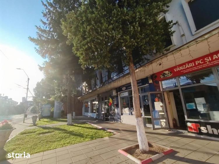 Spațiu comercial, de 45 mp, în Central