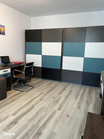 Apartament cu 2 camere decomandat, mobilat în Est