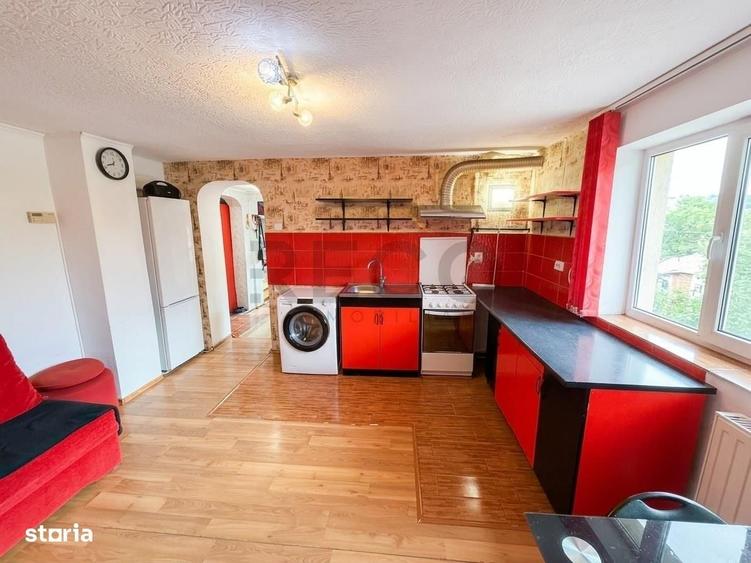 Casă cu 3 camere în Sântandrei