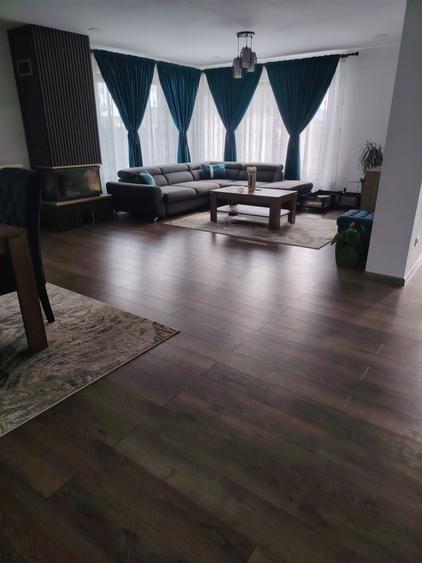 Casă cu 4 camere în Mihai Viteazu