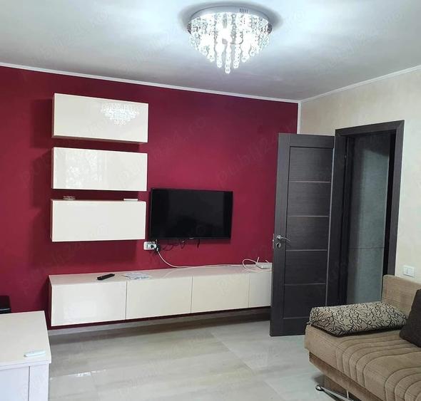 Apartament cu 2 camere semidecomandat, mobilat în Tomis Nord
