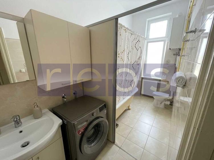 Apartament cu 4 camere decomandat în Magheru