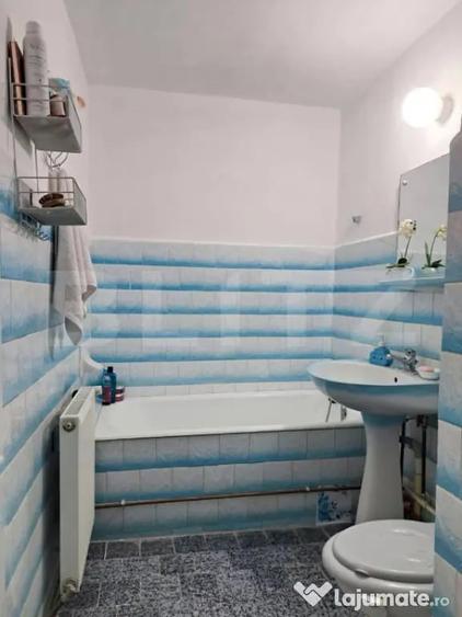 Apartament cu 2 camere semidecomandat în Micro 4