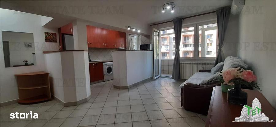 Apartament cu 3 camere semidecomandat, mobilat în Centrul Civic