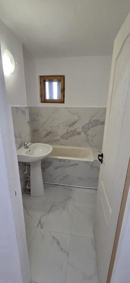 Apartament cu 2 camere semidecomandat în Crâng