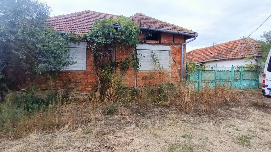 Casă cu 4 camere în Susag