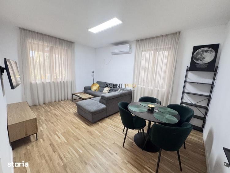 Apartament cu 3 camere decomandat în Central