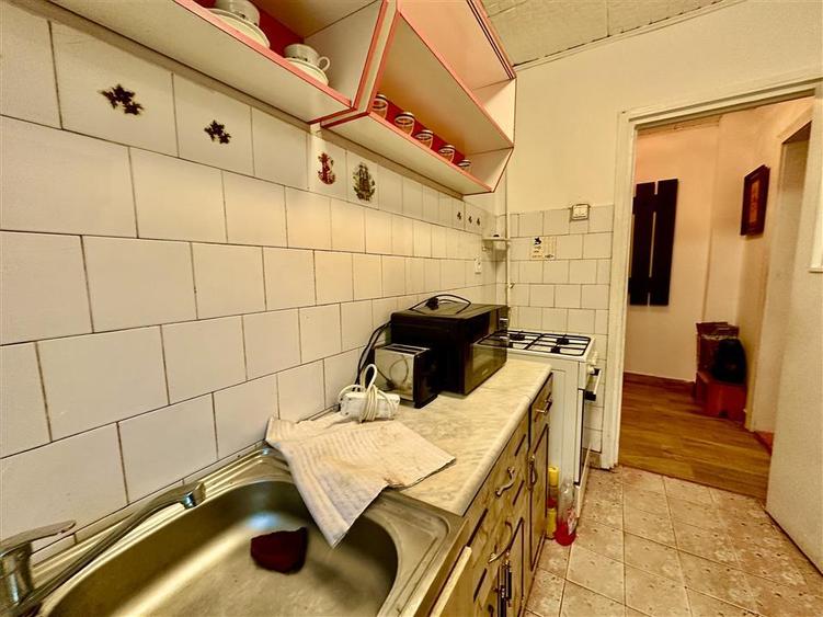 Apartament cu 2 camere semidecomandat în Aurel Vlaicu