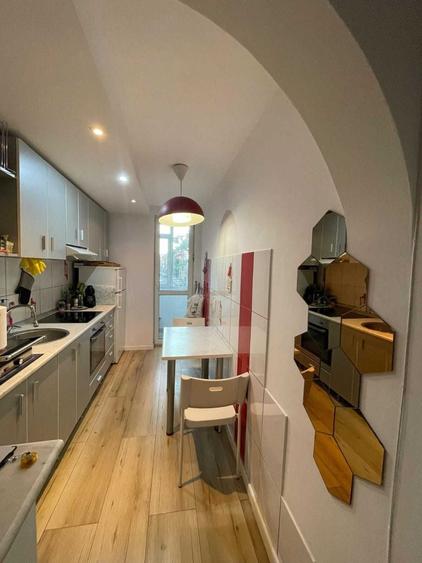 Inchiriez Apartament central cu 2 camere - 2