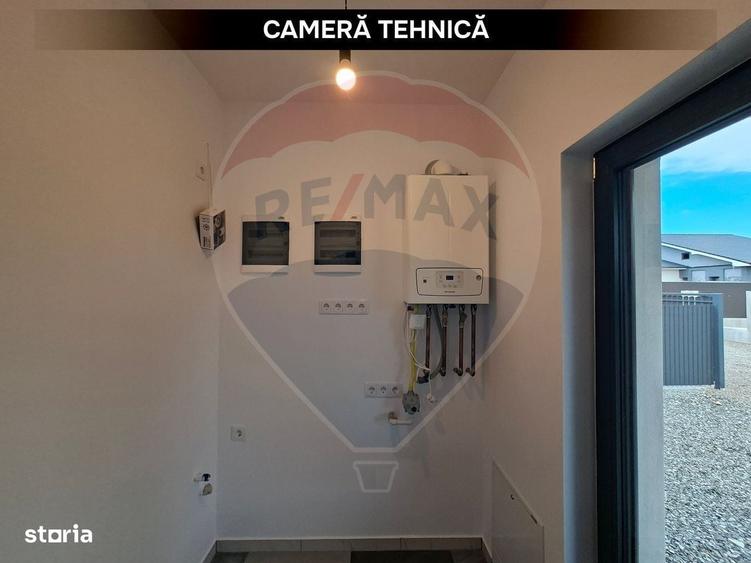 Casă cu 3 camere în Satu Nou de Jos