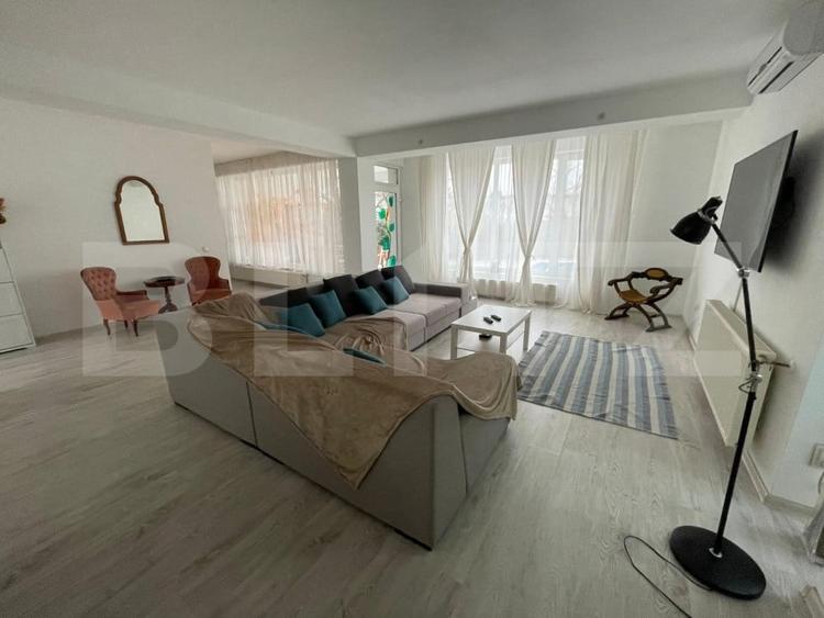 Apartament cu 3 camere decomandat, mobilat în Cârcea