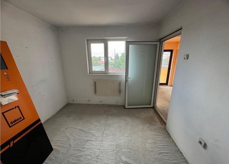 Casă individuală cu 5 camere cu Garaj în B-dul București