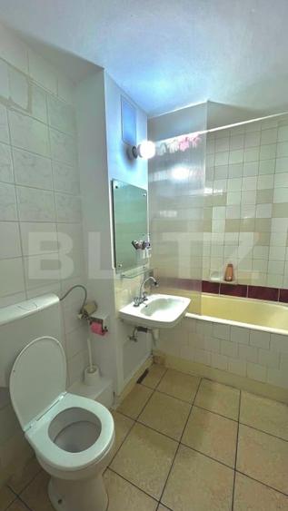 Apartament cu 4 camere decomandat în Călan