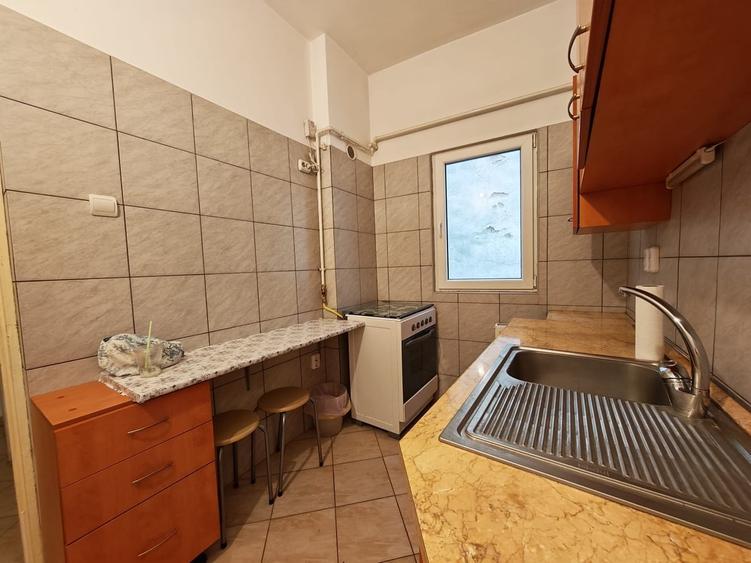 Apartament cu 2 camere decomandat în Știrbei Vodă