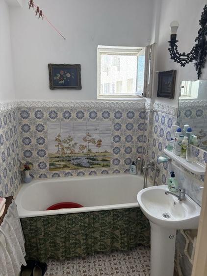 Apartament cu 2 camere semidecomandat în 5 Călărasi