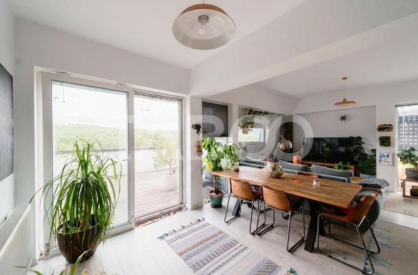 Penthouse cu 3 camere decomandat, mobilat în Cisnădie